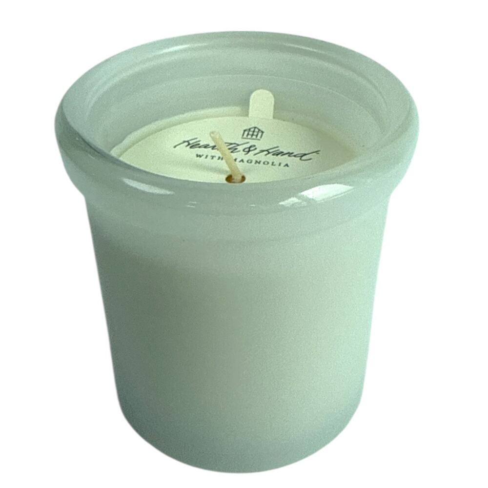 Hearth & Hand with Magnolia Salt Scent Candle 6 oz Soy Blend